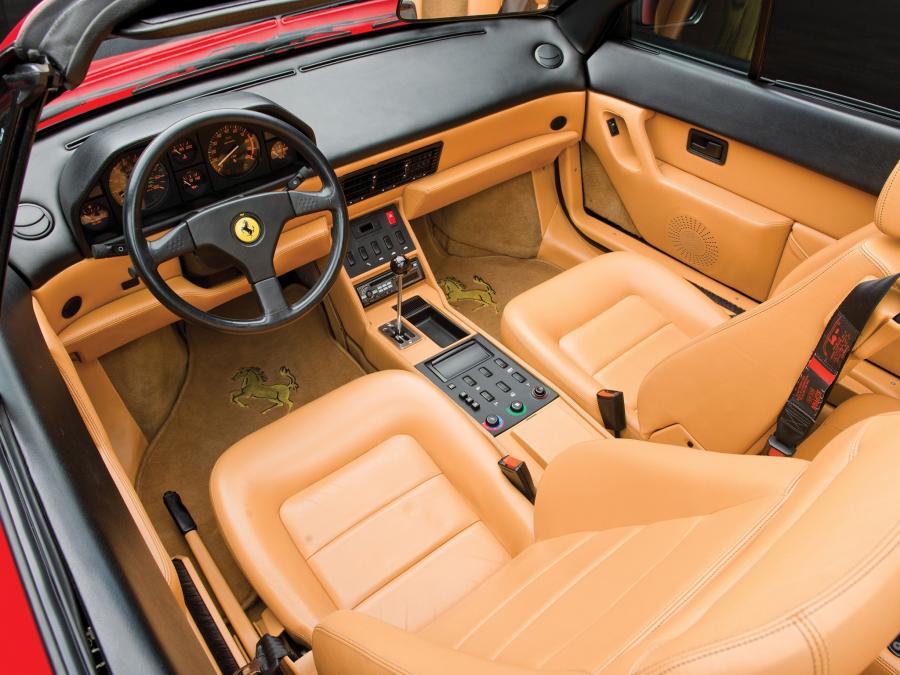  Ferrari Mondial T Cabriolet 1989 года  (фото 3 из 24)